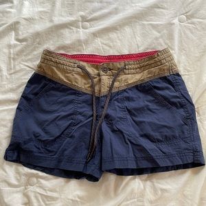 Columbia Hiking / Board Shorts Size 4